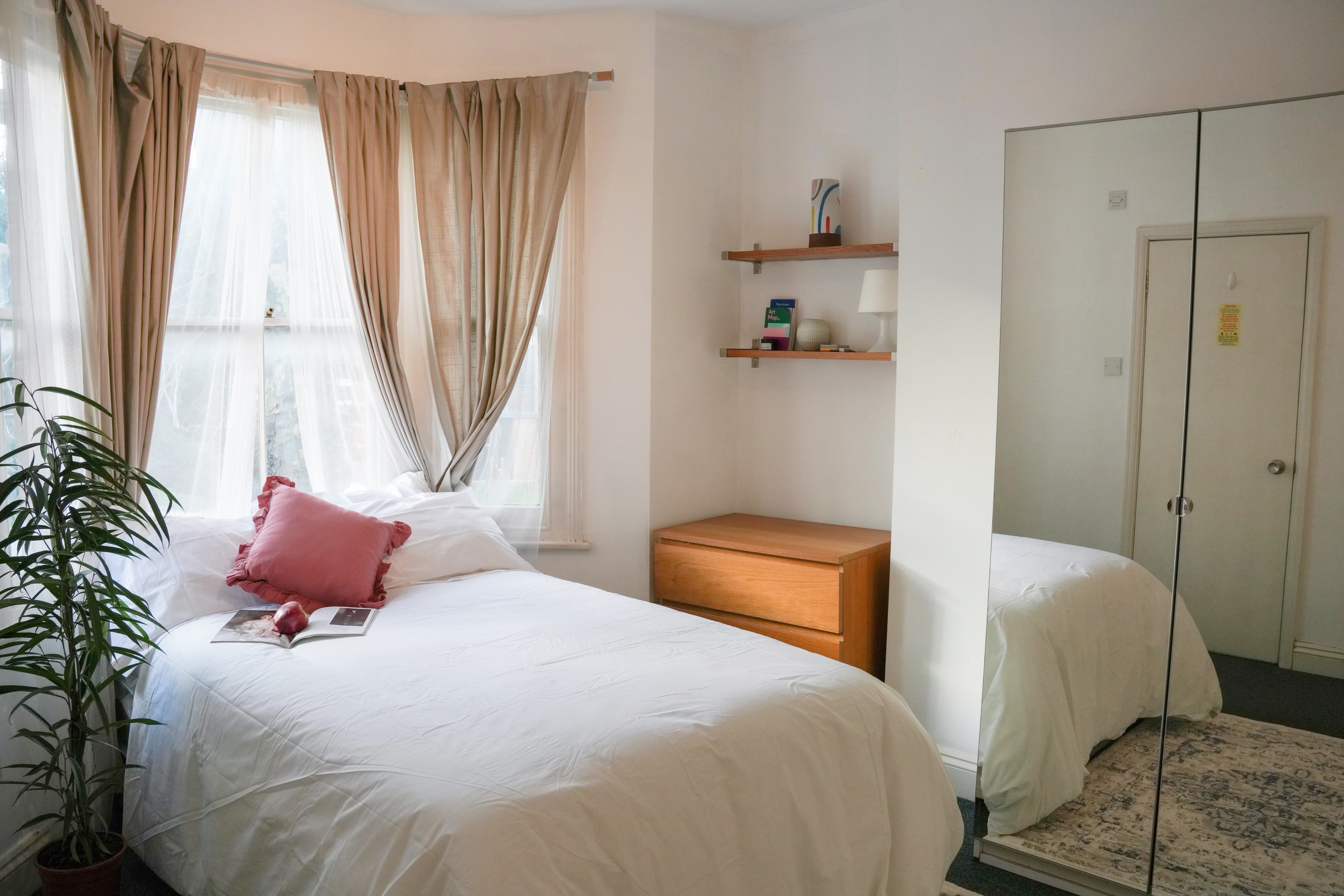 Bright Rooms in Victorian House/ Canada water - Surrey Quays